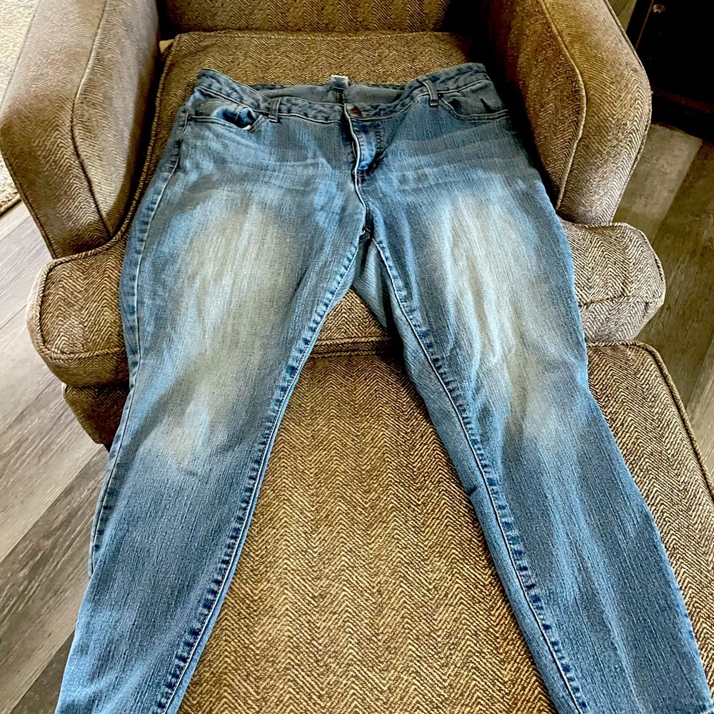 Lane Bryant Ankle Signature Fit Jeans - Faded design